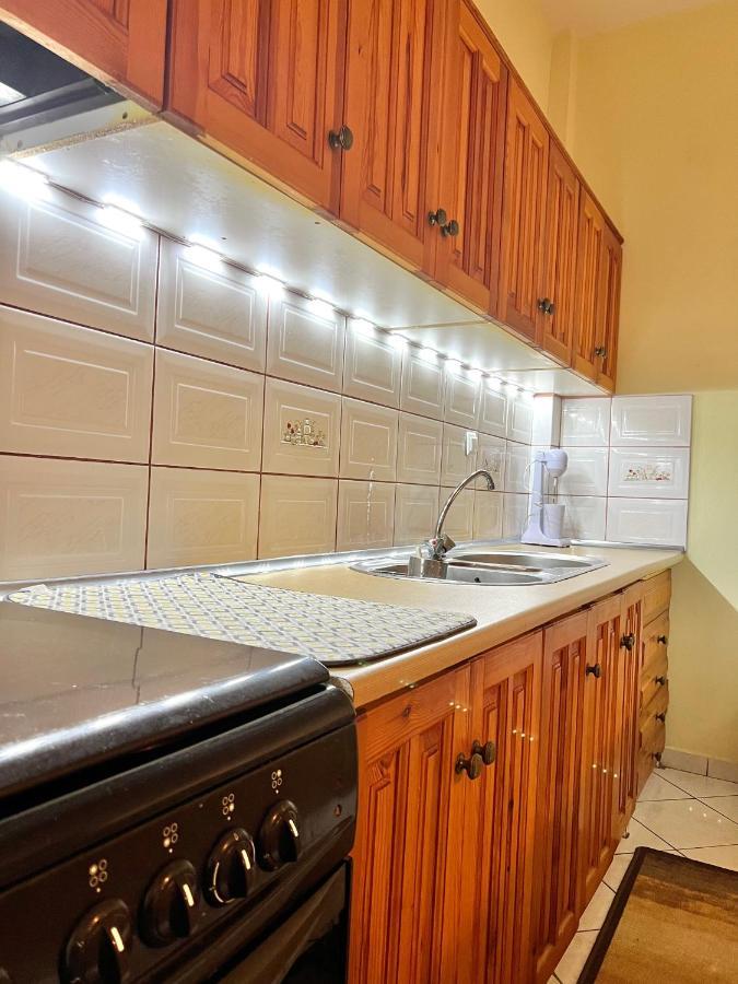 Village Apartment Маратиас Экстерьер фото